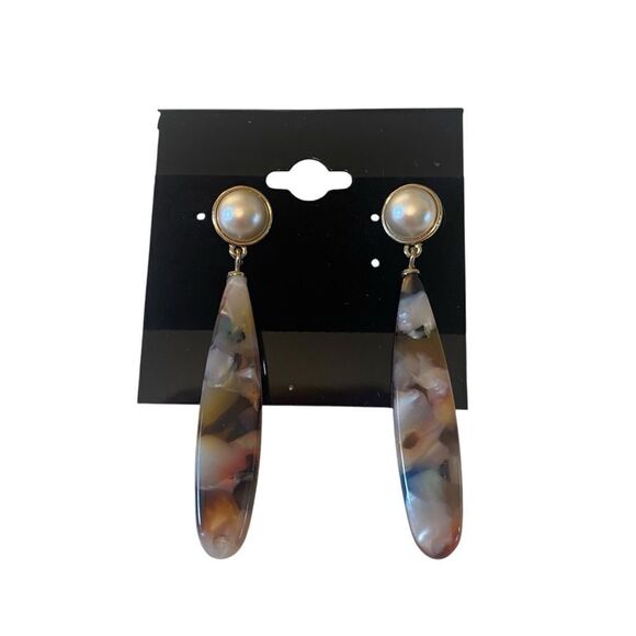 Loft Elegant Multicolor Pearl Drop Earrings - Picture 6 of 6